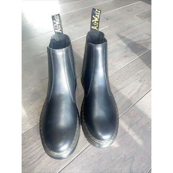 Dr. Martens Dorrian Chelsea Leather Boots Black Women’s Size 6